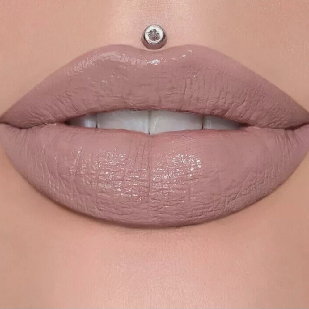 Jeffree Star Cosmetics The Supreme Lip Gloss Naked In The Dark